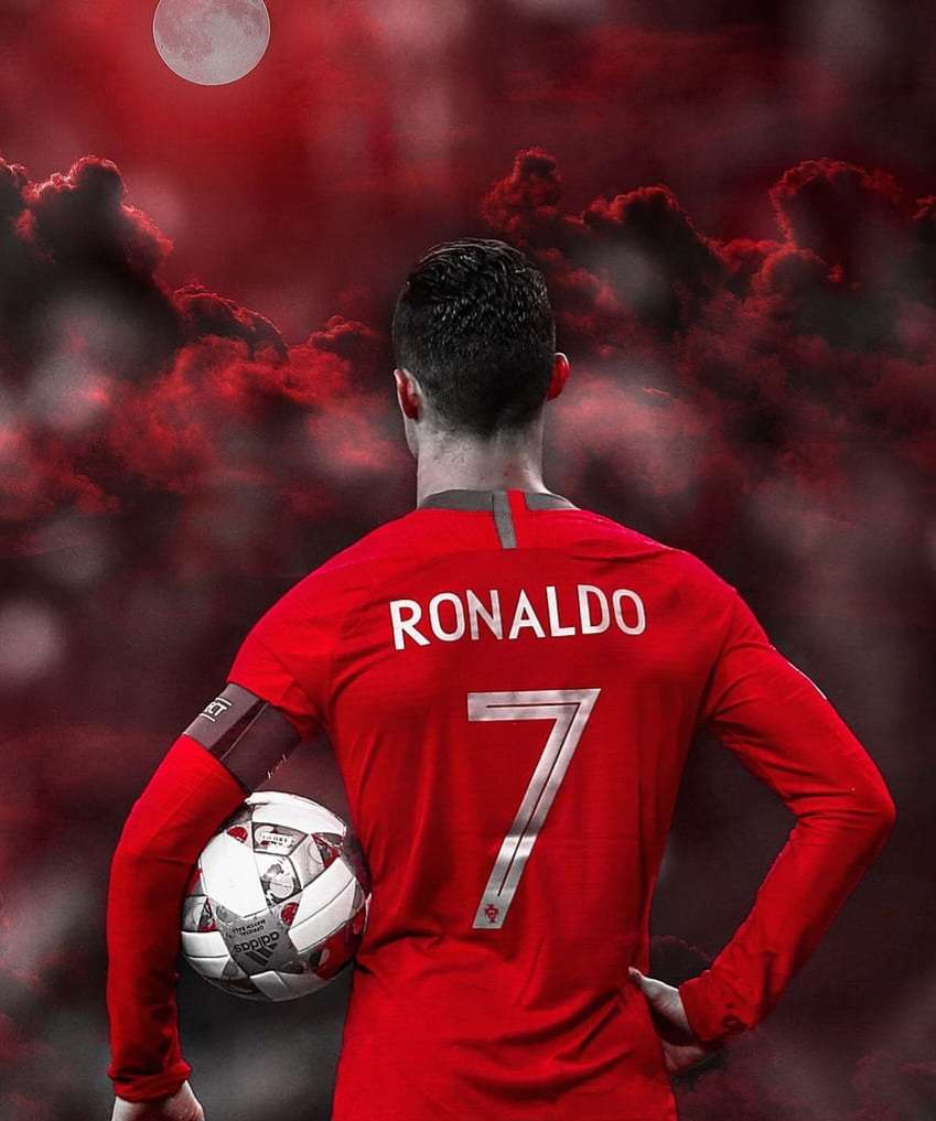 Cristiano under moon online puzzle