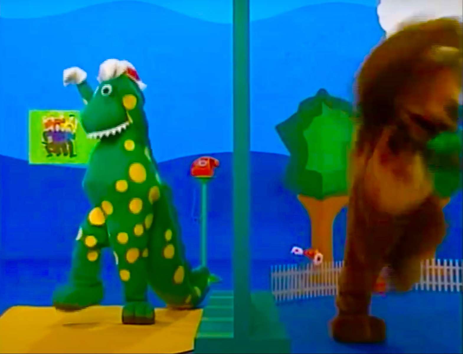 the wiggles Dorothy the dinosaur tell me who puzzle online from photo