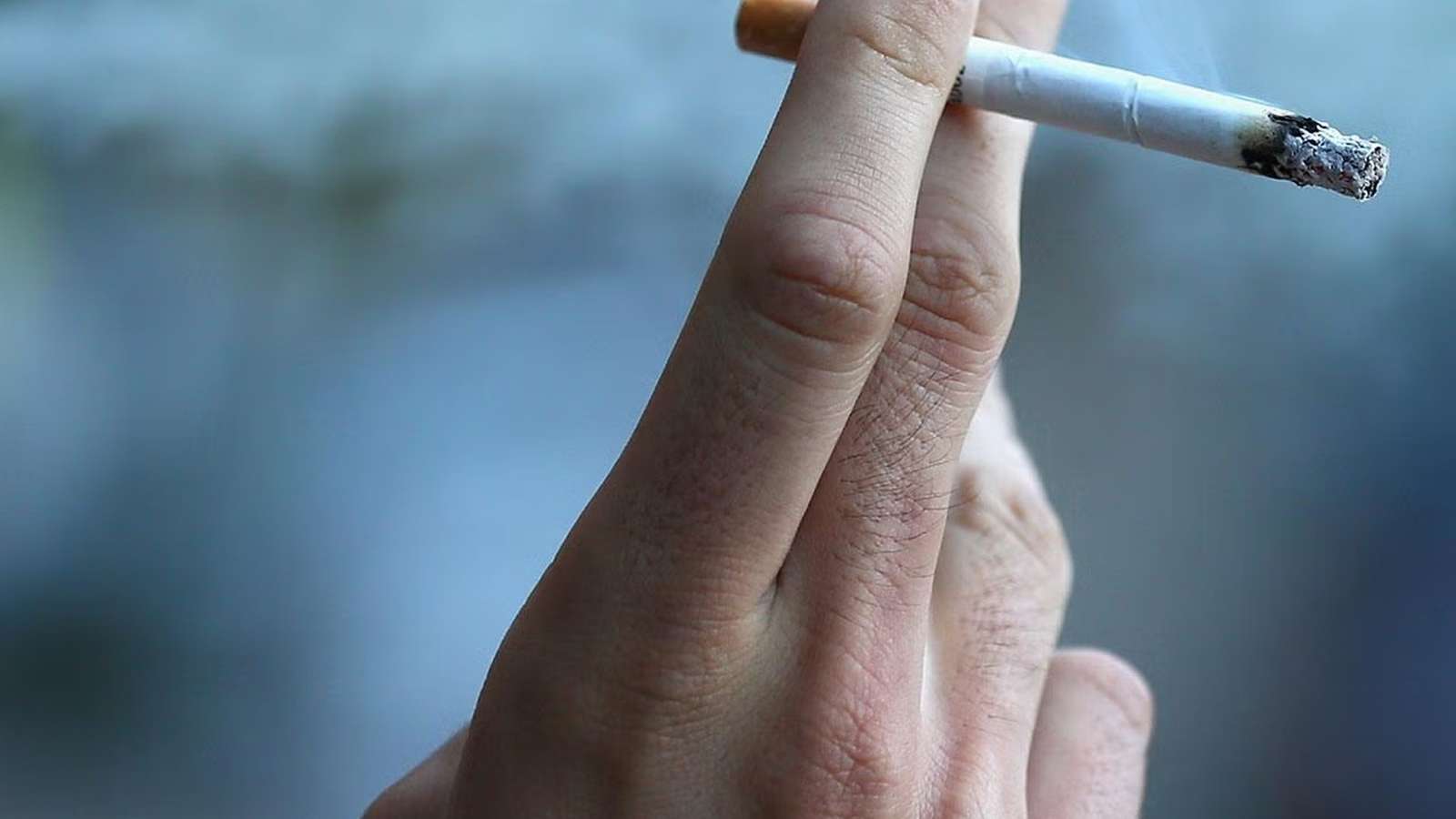 Fumar faz mal à saúde puzzle online a partir de fotografia