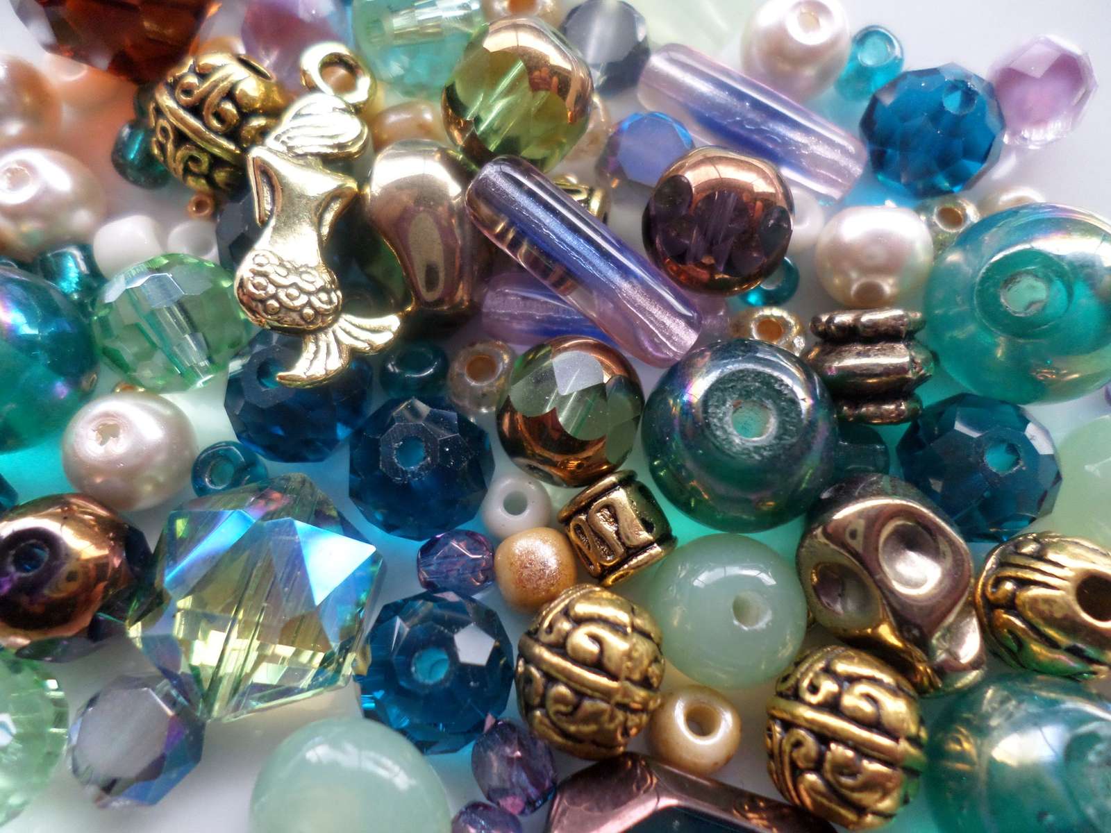 Des perles et encore des perles puzzle en ligne à partir d'une photo