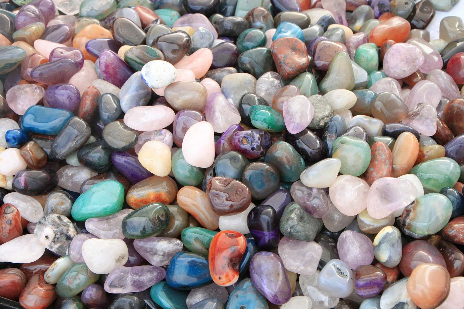 Στιλβωμένες πέτρες online παζλ