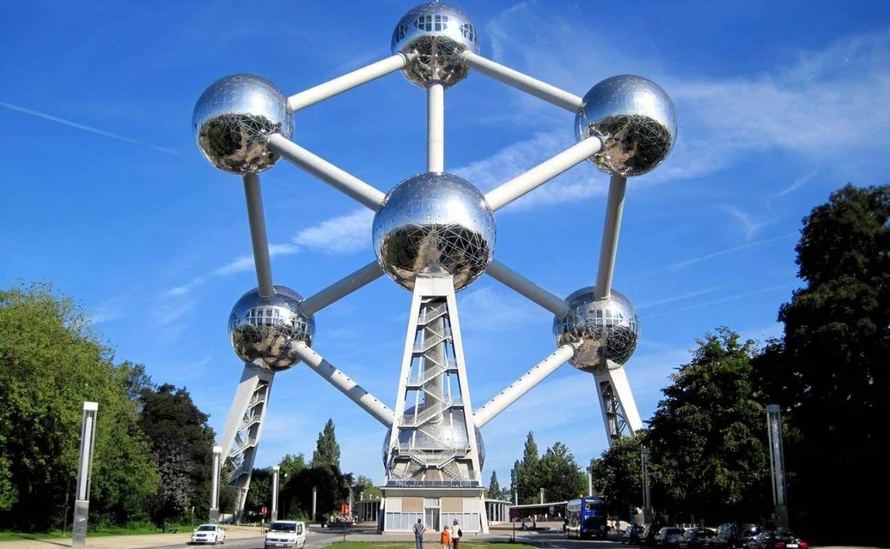 Atomium från Belgien Pussel online