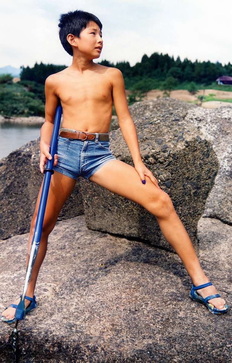 半ズボン少年ナオキ 写真からオンラインパズル