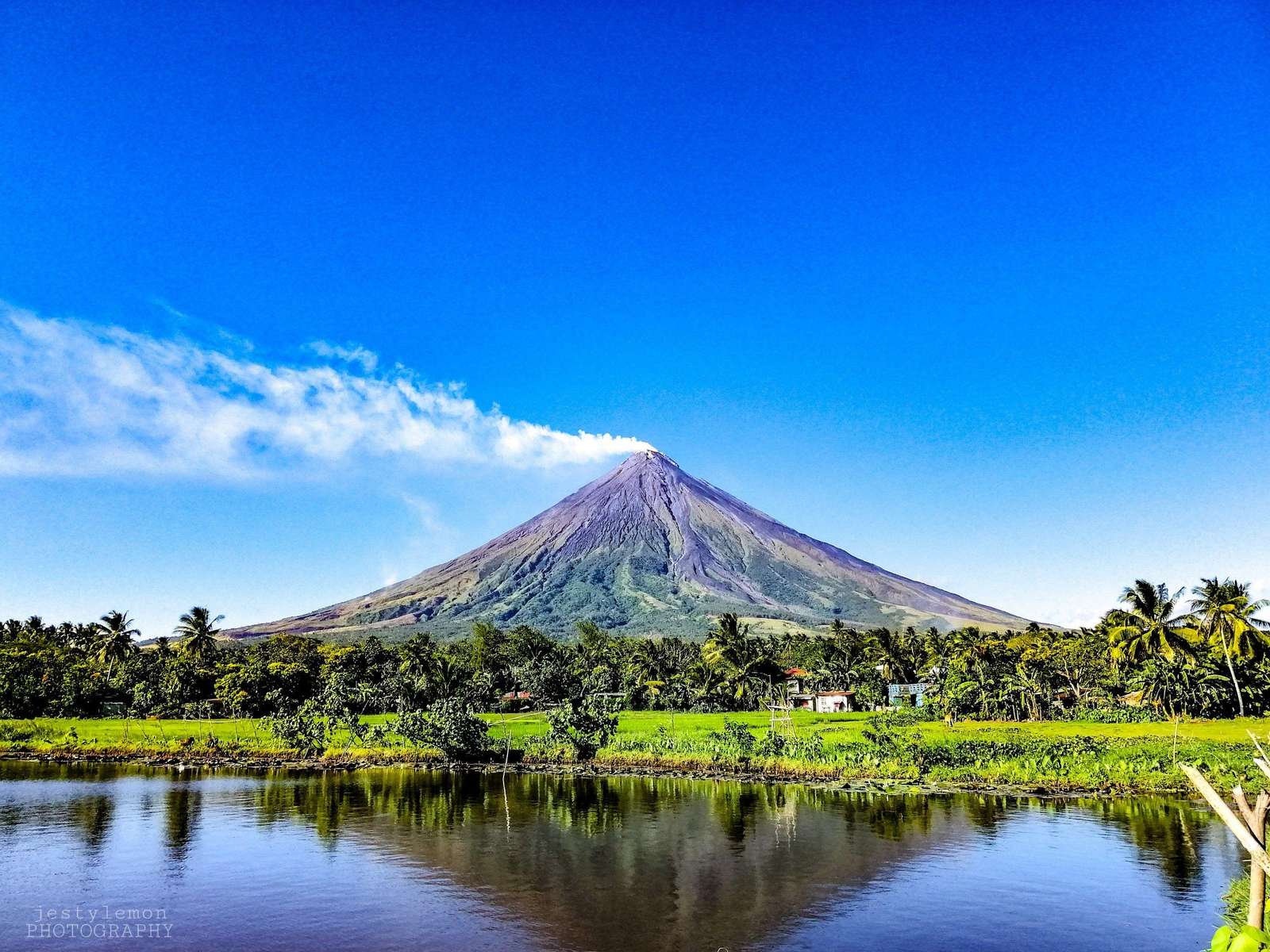 Vulkan Mayon Online-Puzzle
