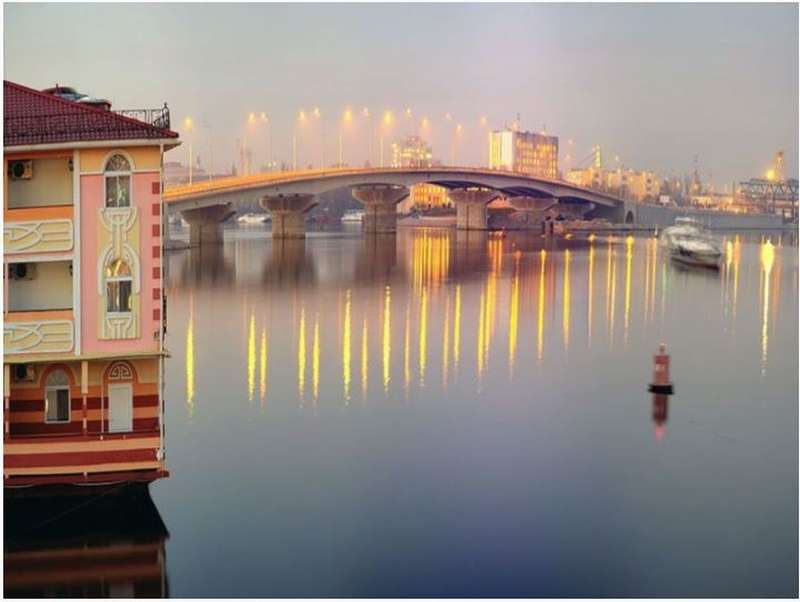 15. Havana Bridge in Kyiv puzzle online from photo