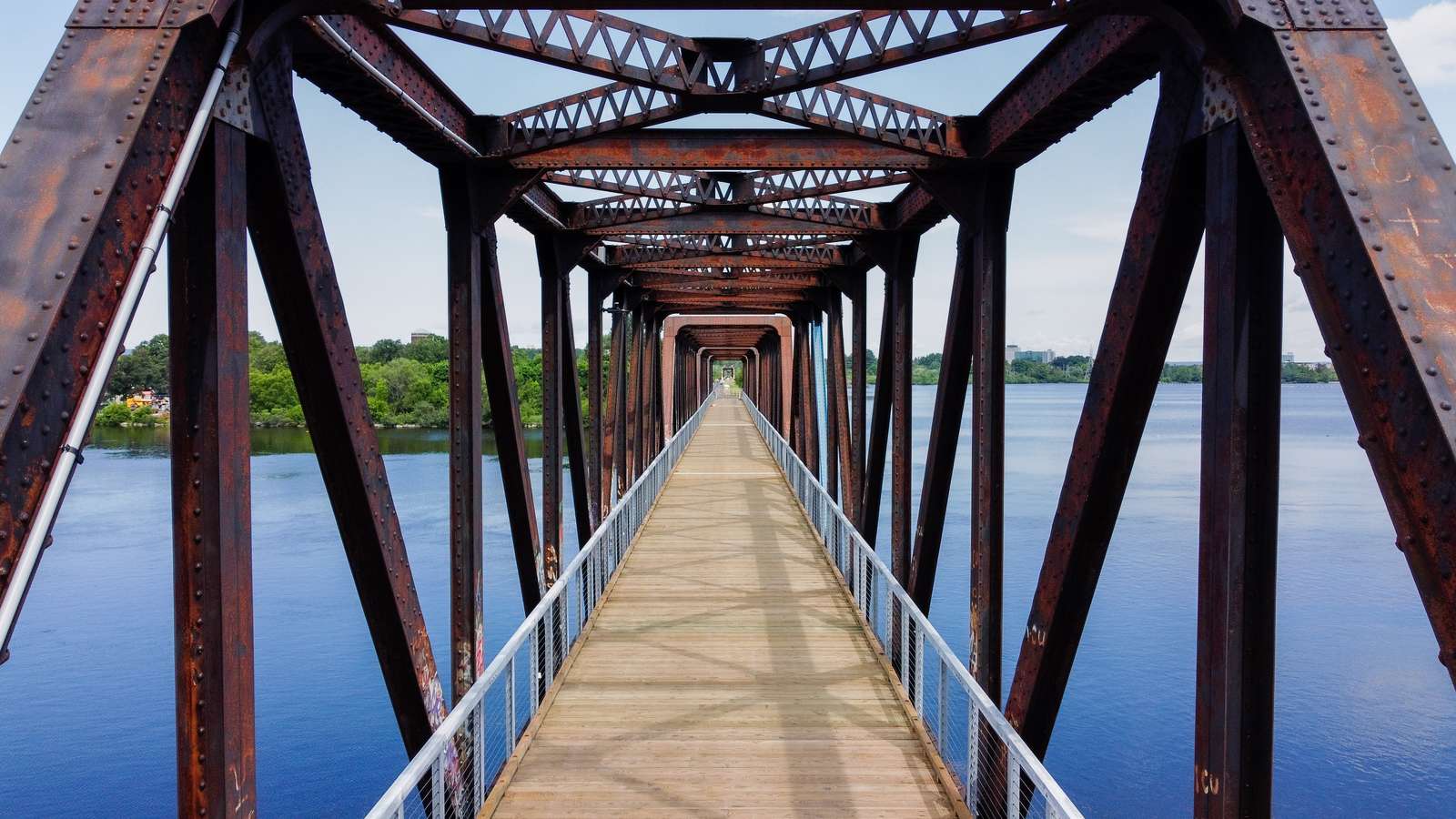 CWC bridge` puzzle online from photo