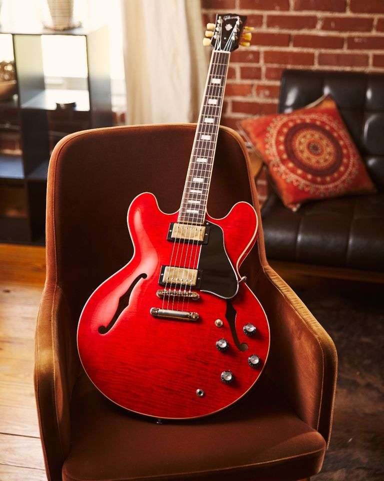 es335 chitarra rosso ciliegia puzzle online