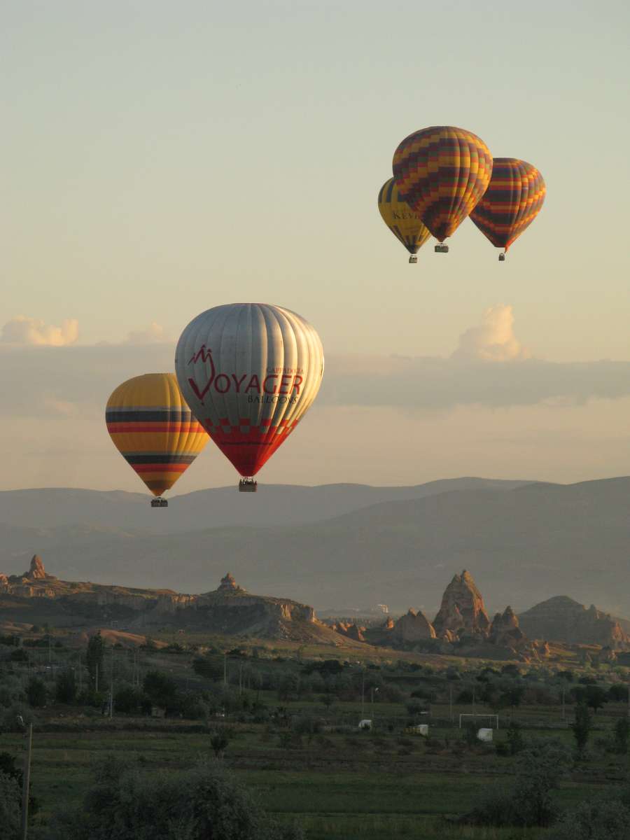 Vol en montgolfière en Turquie puzzle en ligne à partir d'une photo