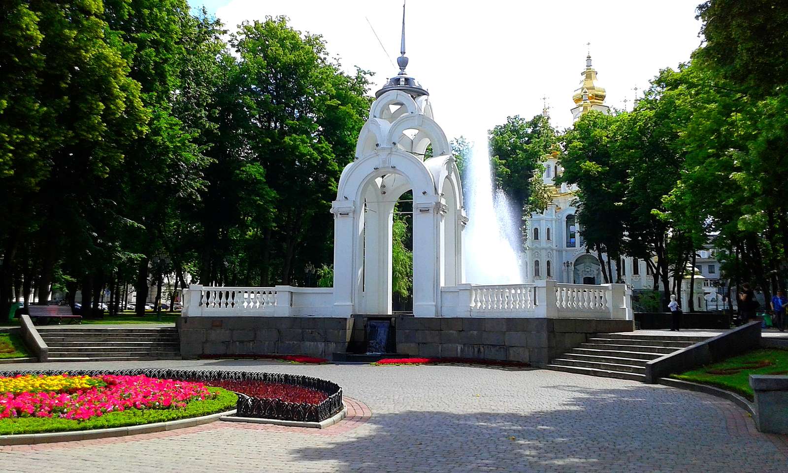 Огледален поток (Харков) онлайн пъзел от снимка