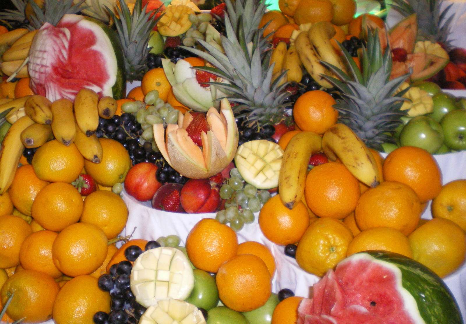 Tropical Table puzzle online from photo