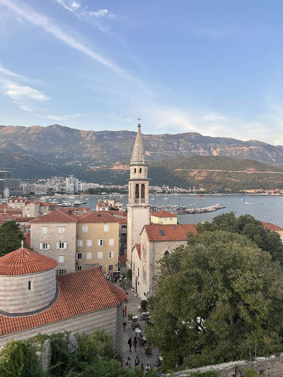 Cidade Velha de Budva puzzle online a partir de fotografia