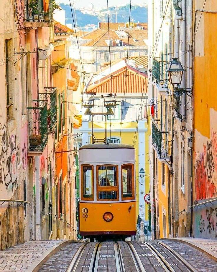 tranvía de lisboa puzzle online a partir de foto