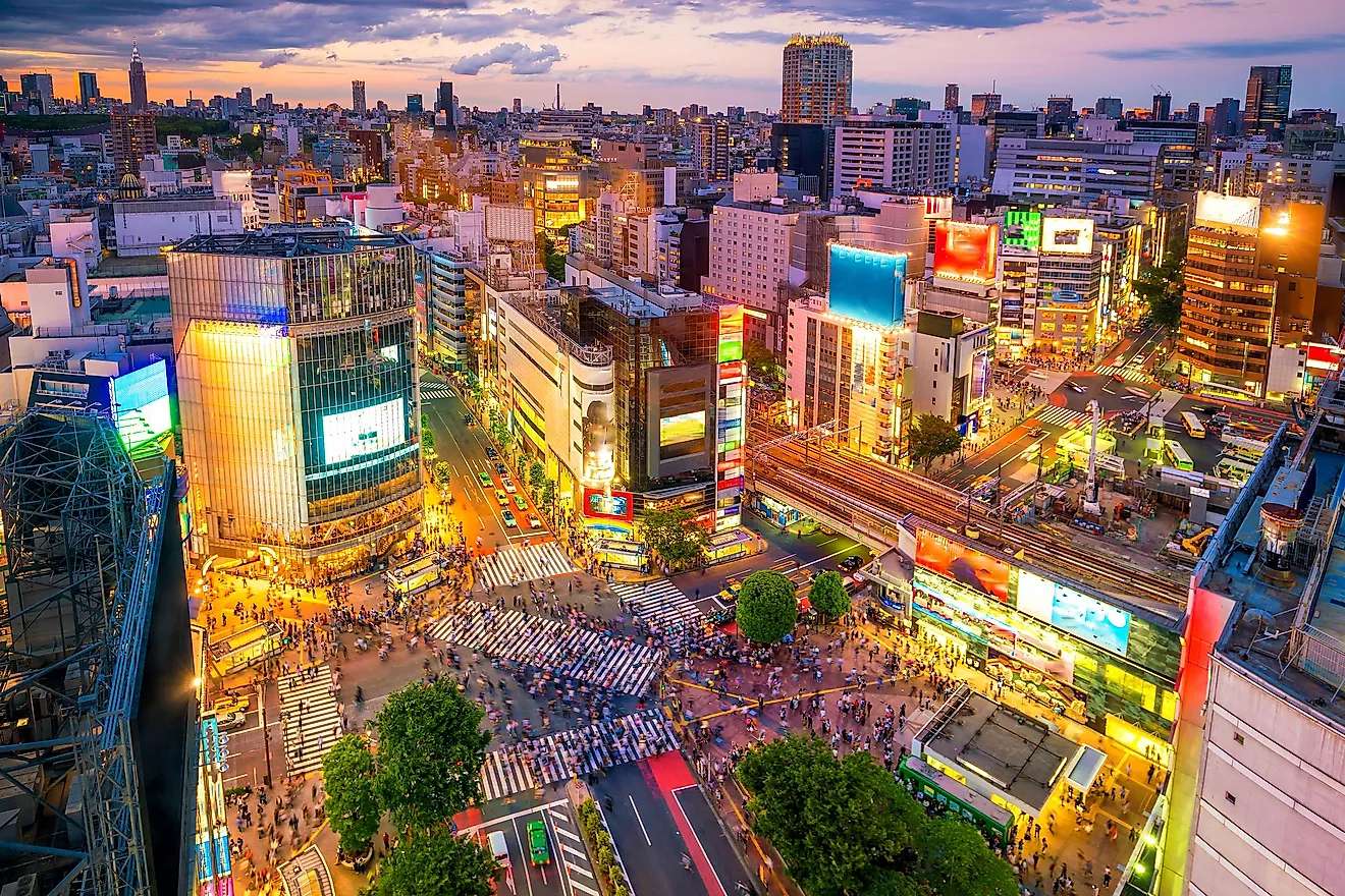 都会の夜は忙しい 写真からオンラインパズル