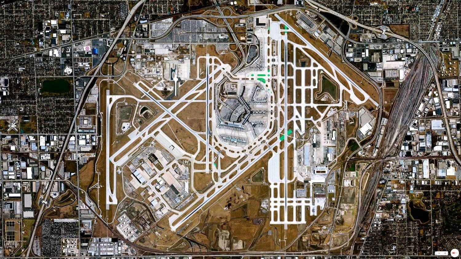 国際空港 写真からオンラインパズル