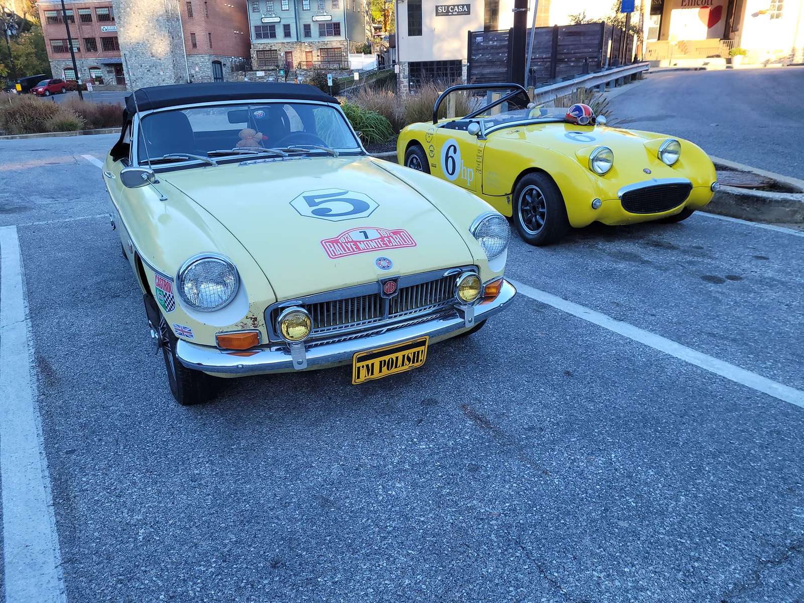 MGB & Bug Eye Sprite - ePuzzle photo puzzle